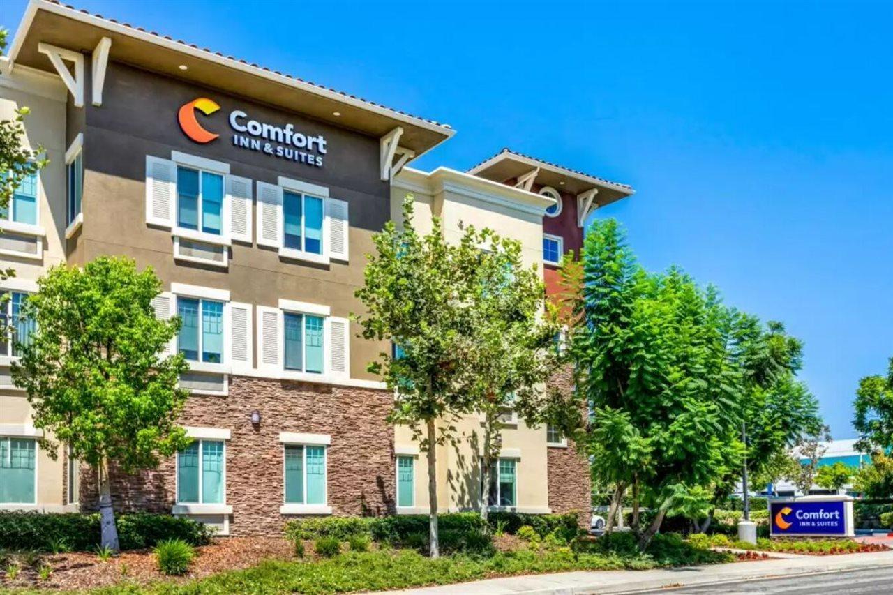 Comfort Inn & Suites Near Ontario Airport Exteriér fotografie