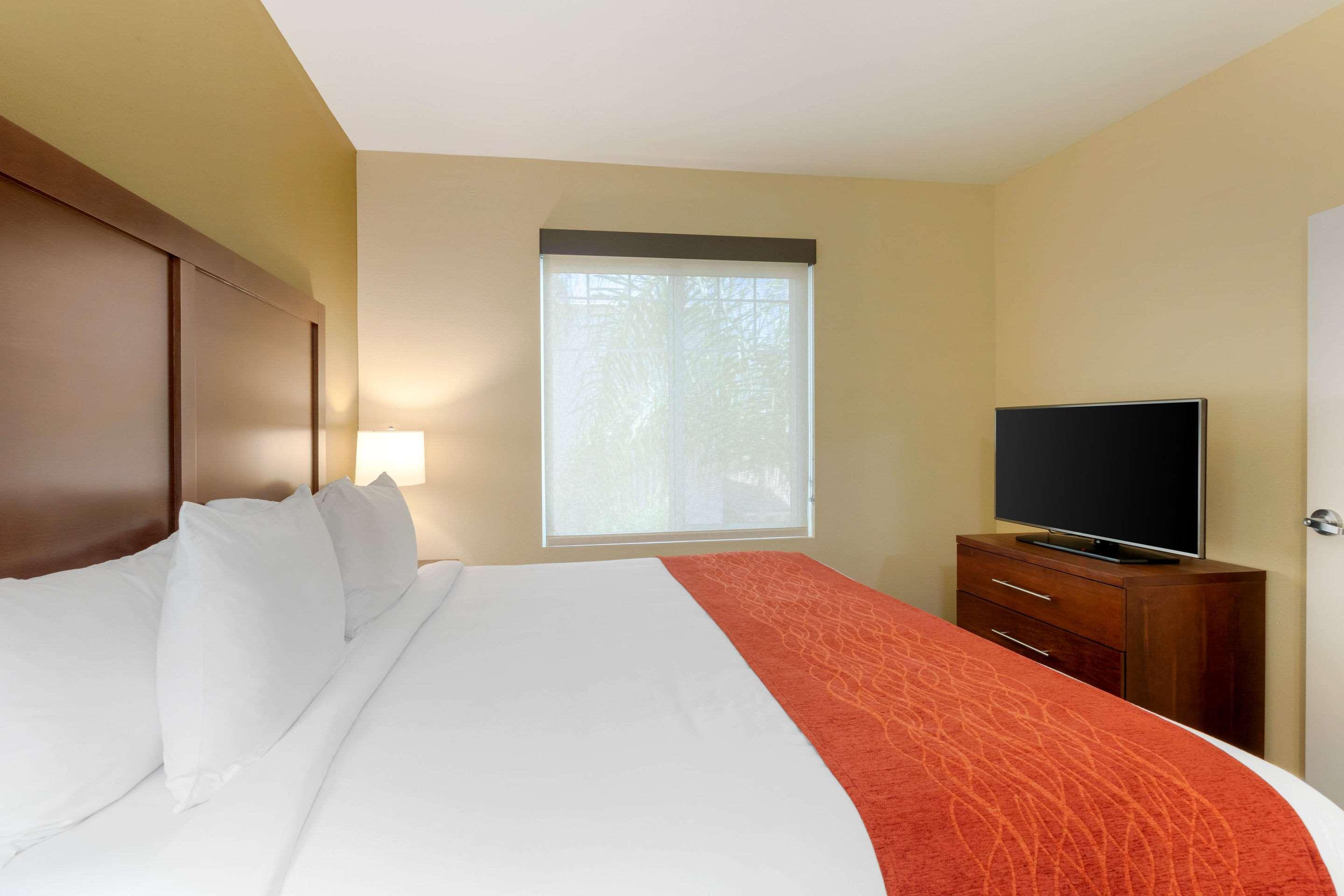 Comfort Inn & Suites Near Ontario Airport Exteriér fotografie
